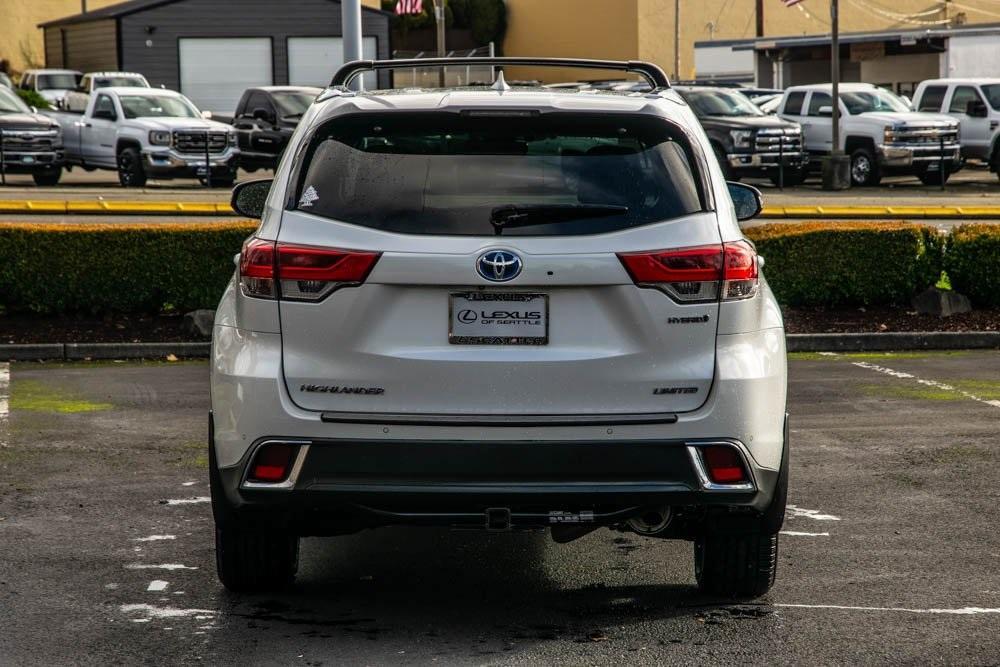 used 2017 Toyota Highlander Hybrid car, priced at $27,993