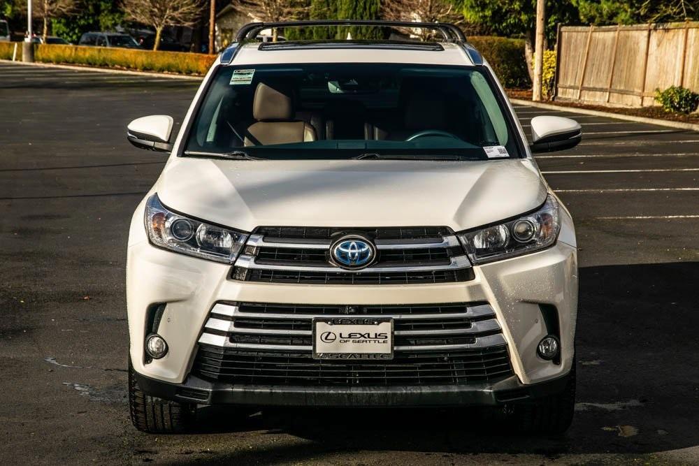 used 2017 Toyota Highlander Hybrid car, priced at $27,993