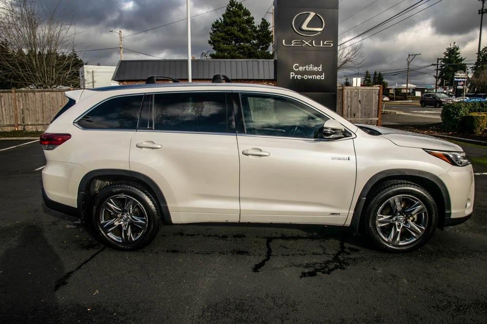 used 2017 Toyota Highlander Hybrid car, priced at $27,993