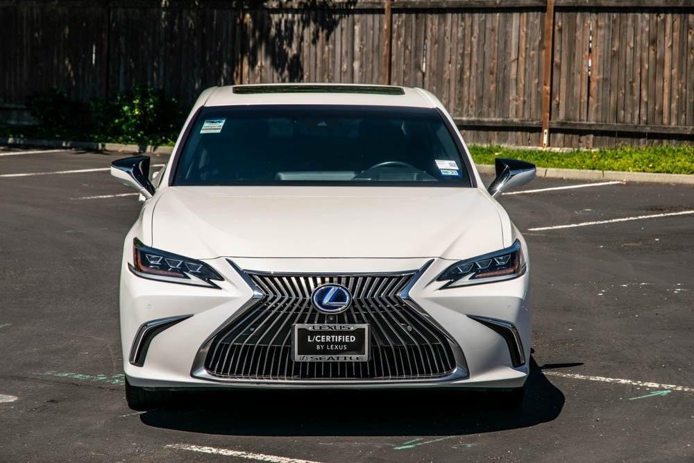 used 2021 Lexus ES 300h car, priced at $34,992