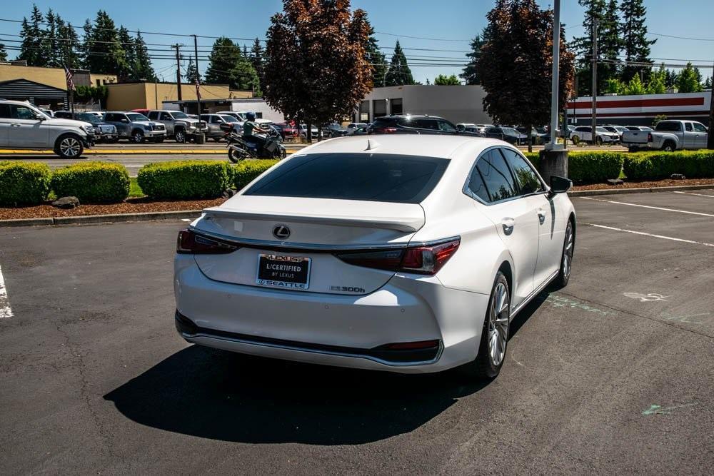 used 2021 Lexus ES 300h car, priced at $34,992