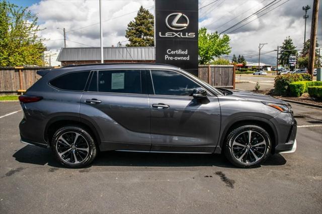 used 2022 Toyota Highlander car, priced at $40,220