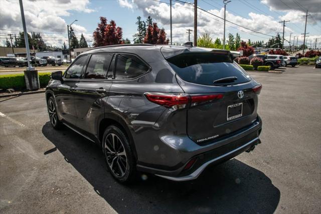 used 2022 Toyota Highlander car, priced at $40,220