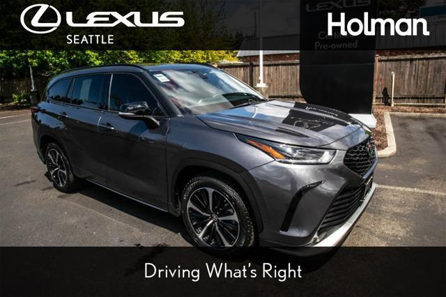 used 2022 Toyota Highlander car, priced at $40,221