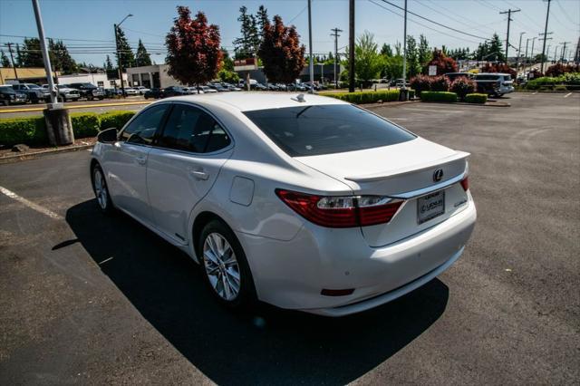 used 2013 Lexus ES 300h car