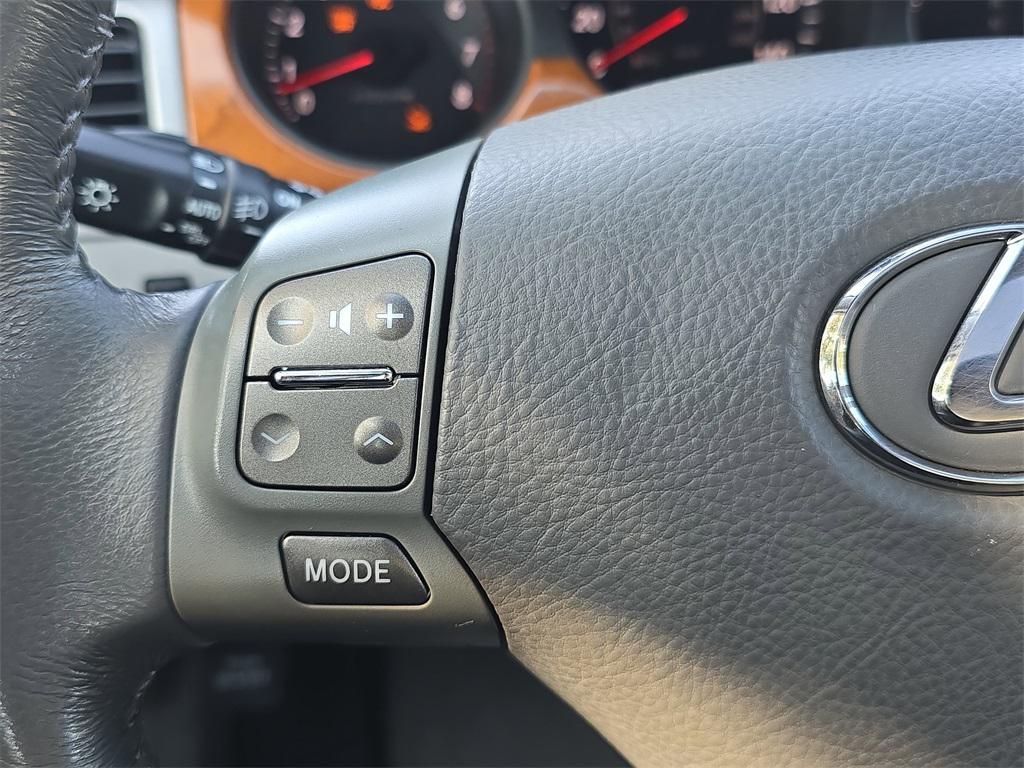 used 2005 Lexus ES 330 car, priced at $11,400