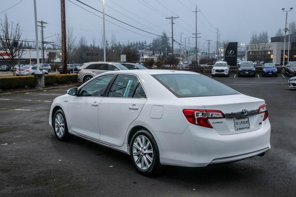 used 2014 Toyota Camry Hybrid car, priced at $16,892