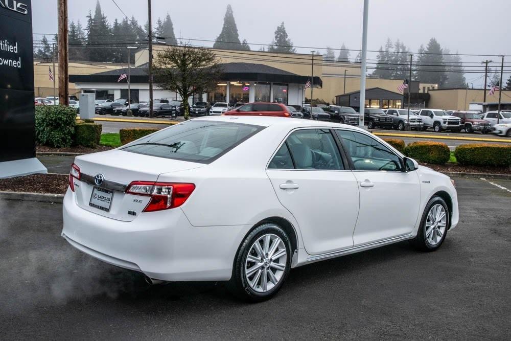 used 2014 Toyota Camry Hybrid car, priced at $16,892