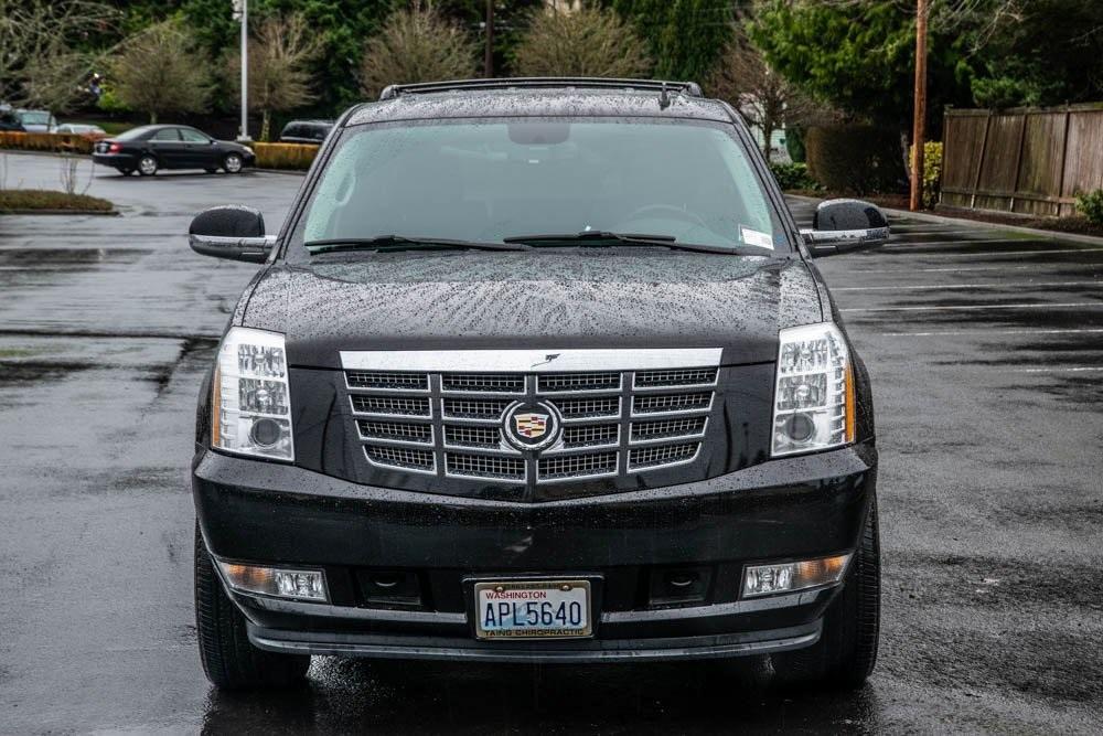 used 2013 Cadillac Escalade Hybrid car, priced at $19,789