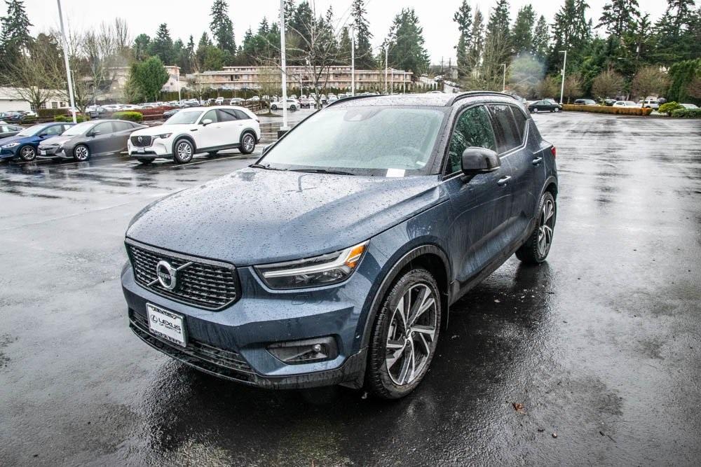 used 2022 Volvo XC40 car, priced at $34,434