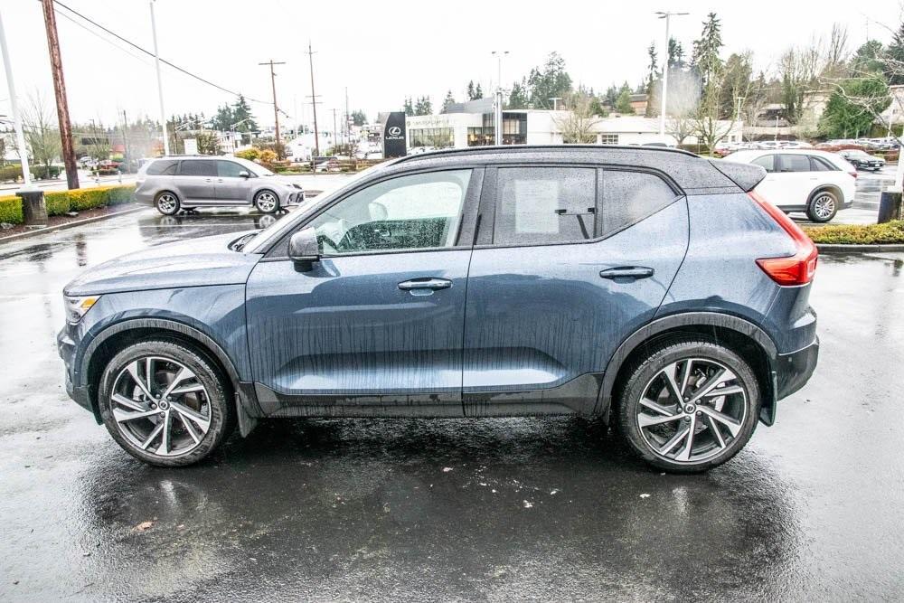 used 2022 Volvo XC40 car, priced at $34,434