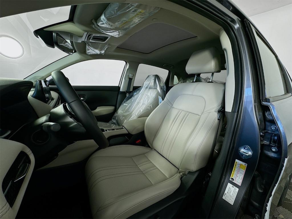 new 2025 Honda HR-V car, priced at $32,395