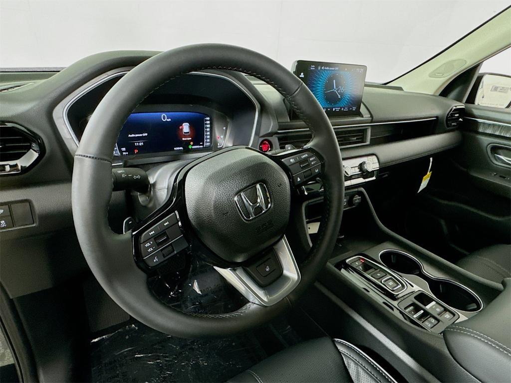 new 2025 Honda Pilot car, priced at $54,530