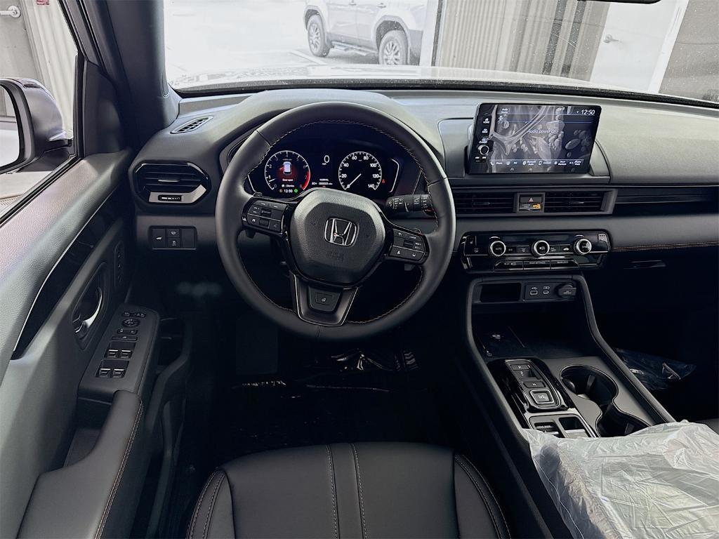 new 2025 Honda Pilot car, priced at $50,850
