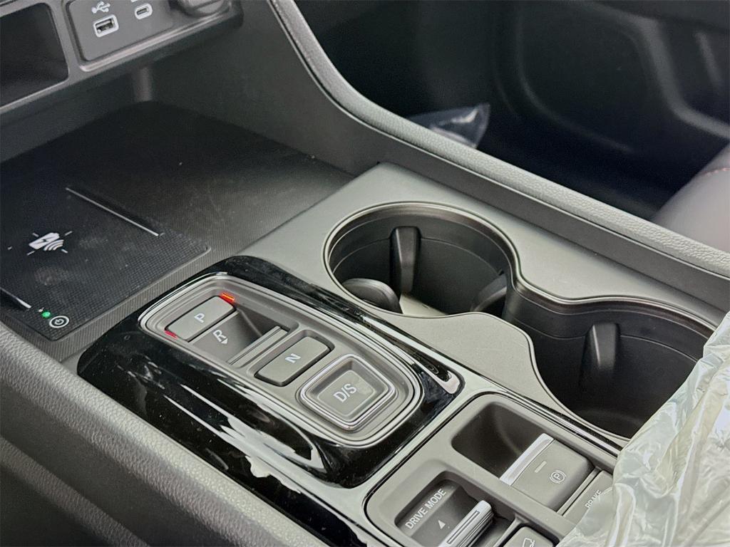 new 2025 Honda Pilot car, priced at $50,850