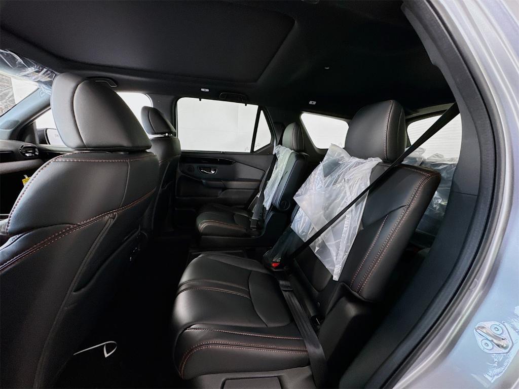 new 2025 Honda Pilot car, priced at $50,850