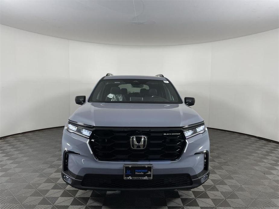 new 2025 Honda Pilot car, priced at $55,130