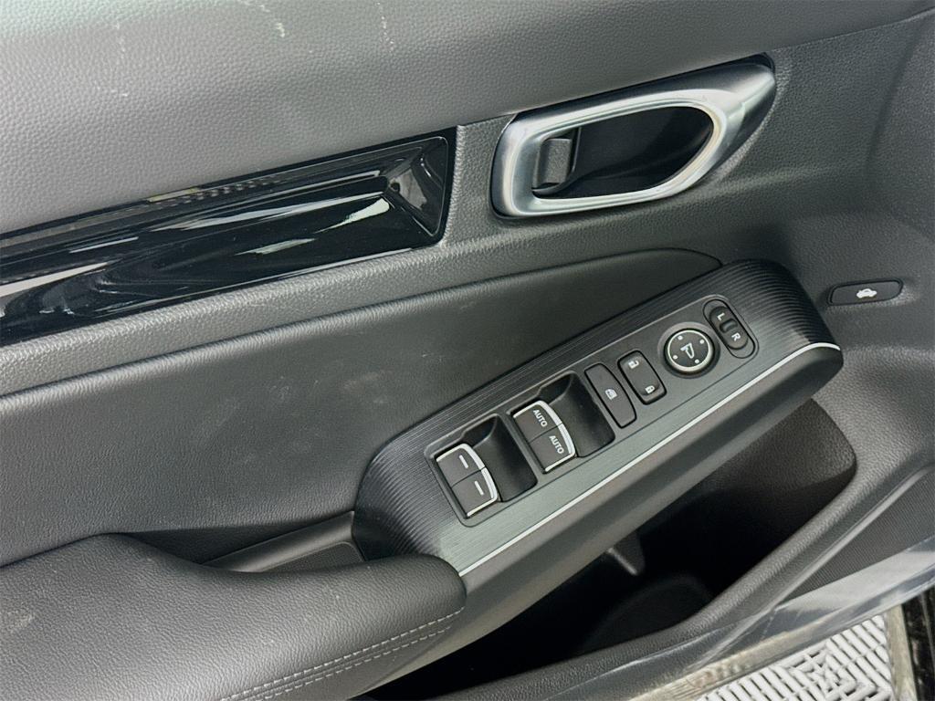new 2025 Honda Civic Hybrid car, priced at $33,100