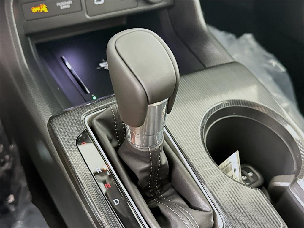 new 2025 Honda Civic Hybrid car, priced at $33,100