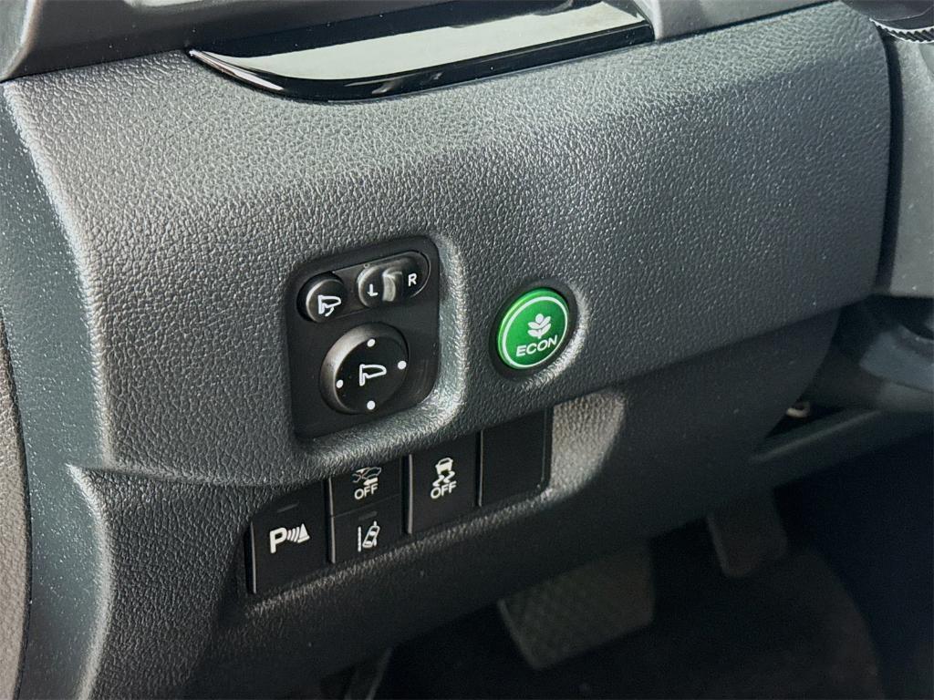 used 2021 Honda Passport car, priced at $27,598
