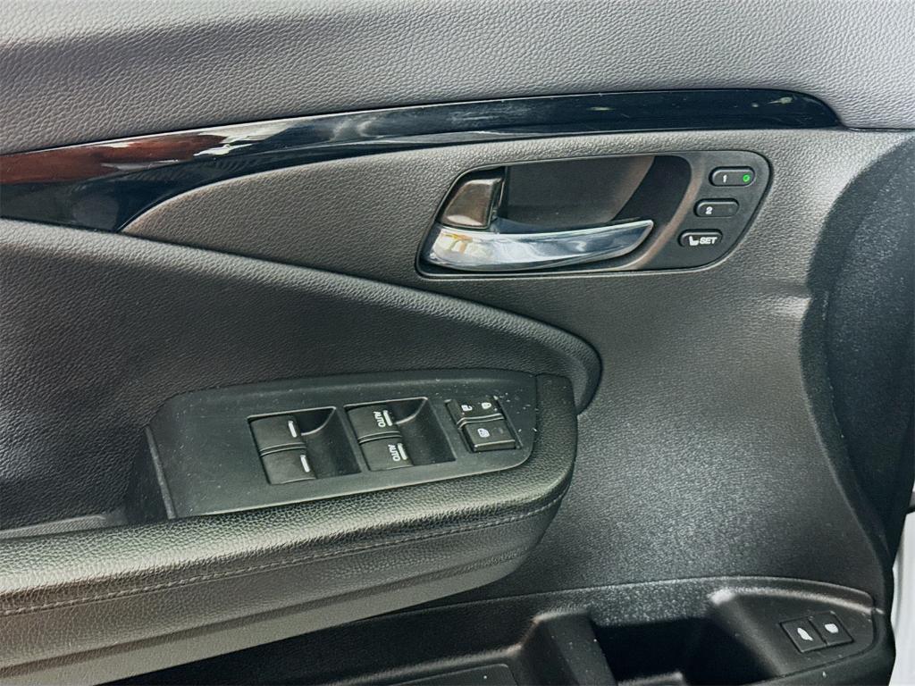 used 2021 Honda Passport car, priced at $27,598