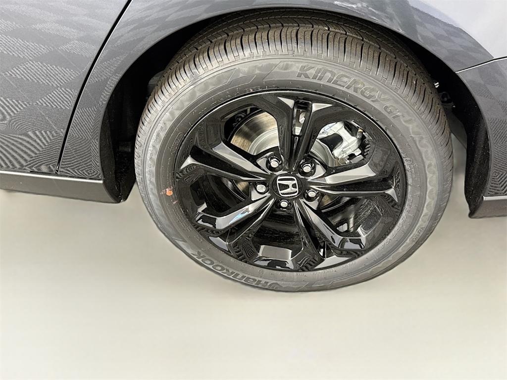 new 2025 Honda Accord car, priced at $31,710