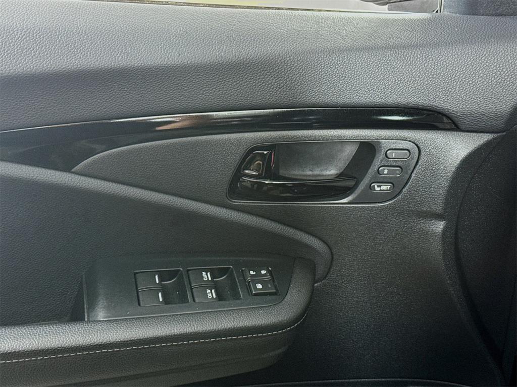 used 2022 Honda Passport car, priced at $34,290