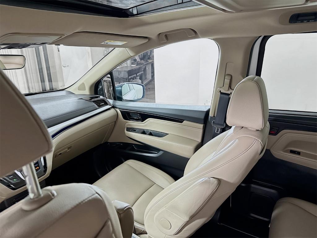 used 2023 Honda Odyssey car, priced at $41,598