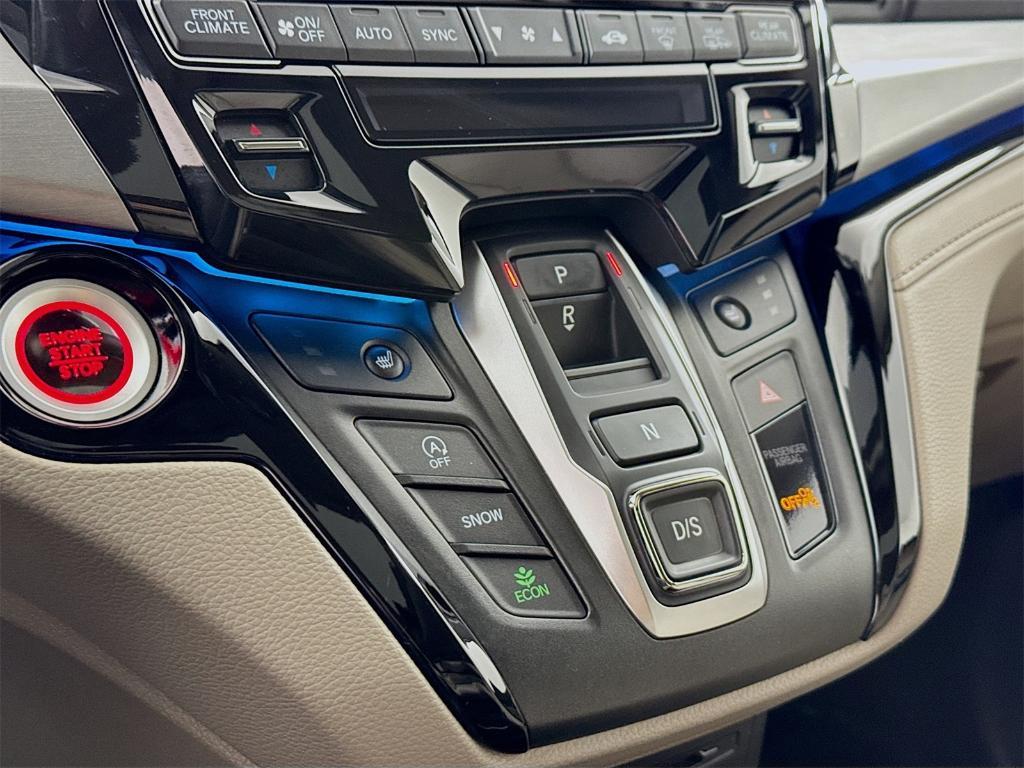 used 2023 Honda Odyssey car, priced at $41,598