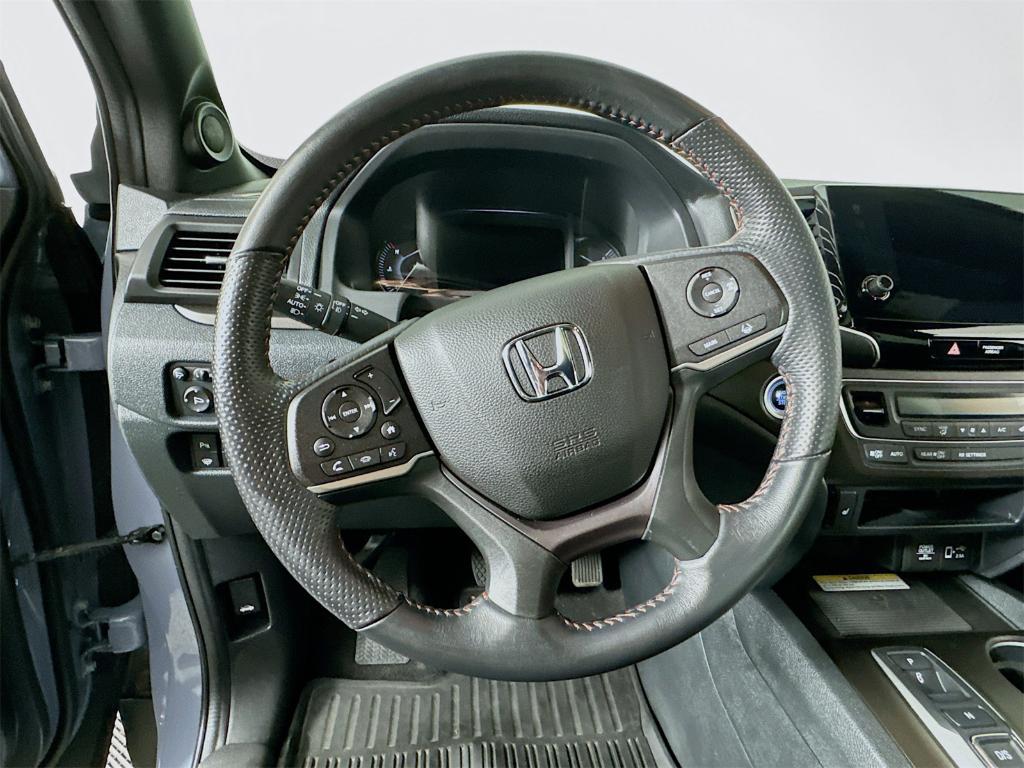 used 2022 Honda Passport car, priced at $35,655
