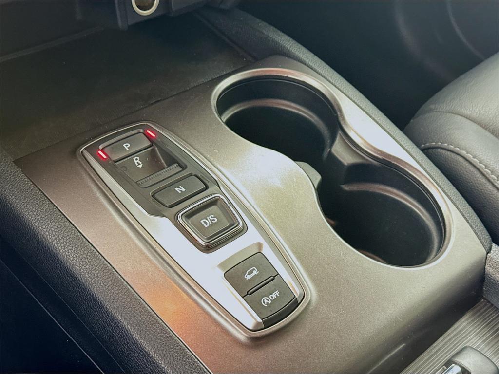 used 2022 Honda Pilot car, priced at $31,997