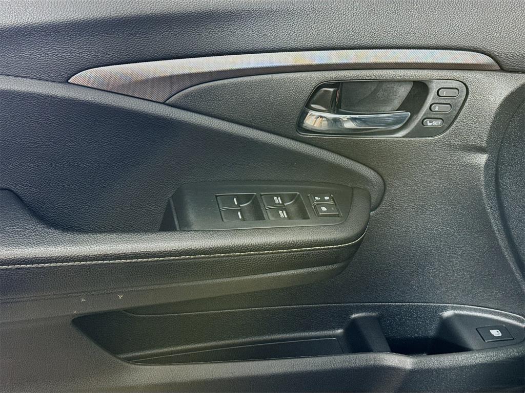 used 2022 Honda Ridgeline car, priced at $29,888