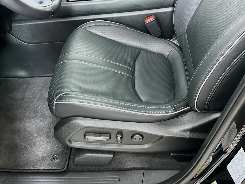 used 2023 Honda Pilot car, priced at $35,930