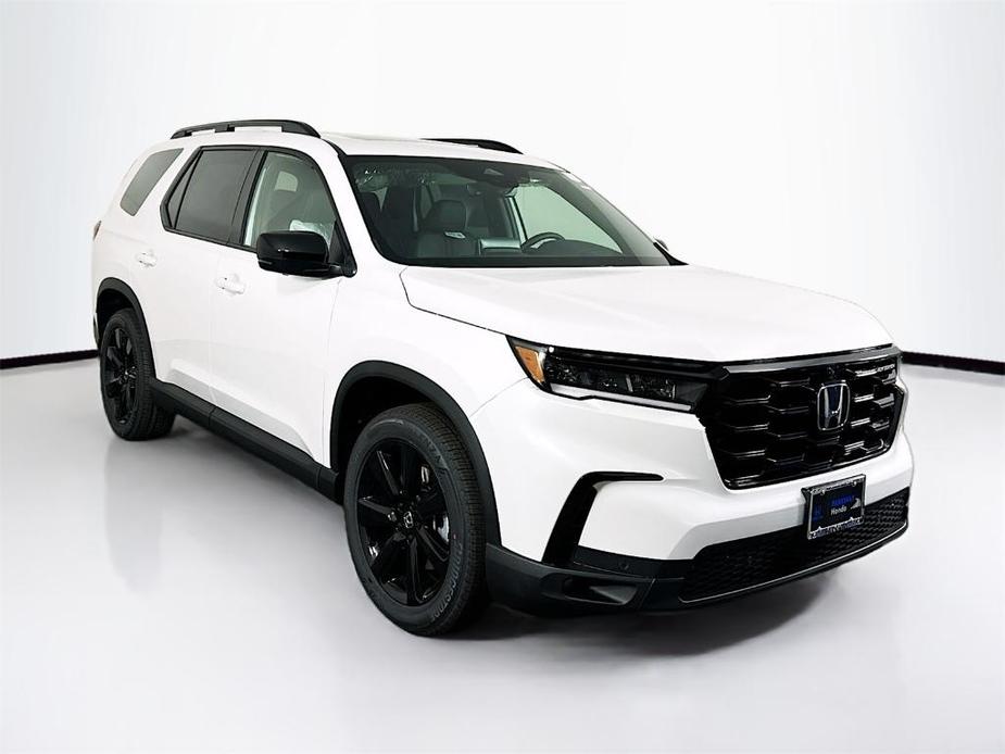 new 2025 Honda Pilot car, priced at $56,430