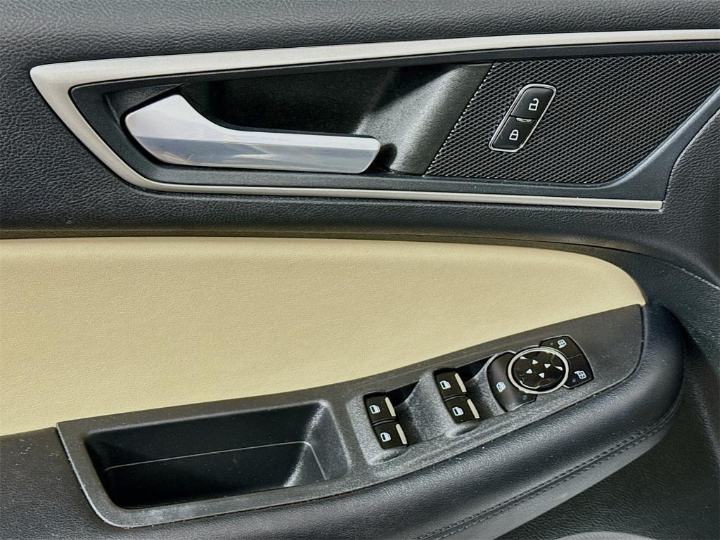 used 2023 Ford Edge car, priced at $22,795