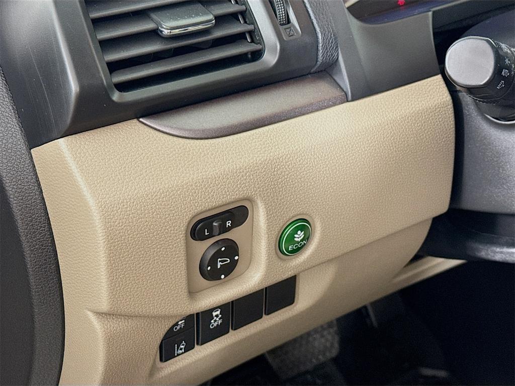 used 2020 Honda Pilot car, priced at $23,298