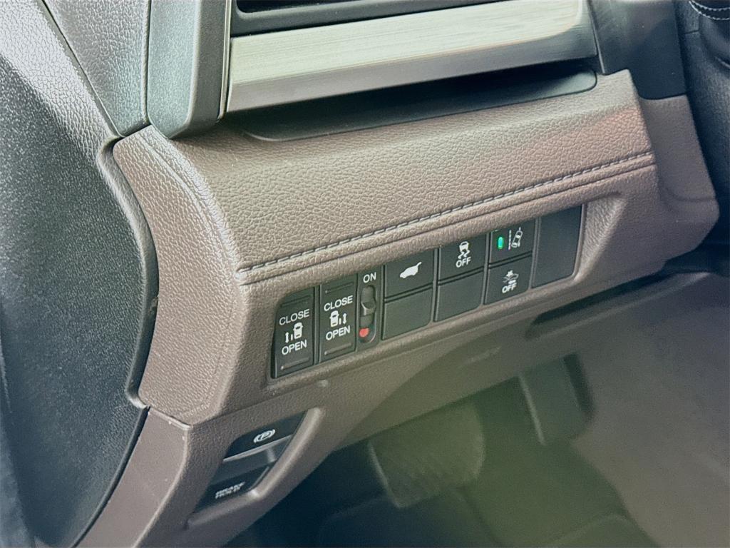used 2019 Honda Odyssey car, priced at $25,698