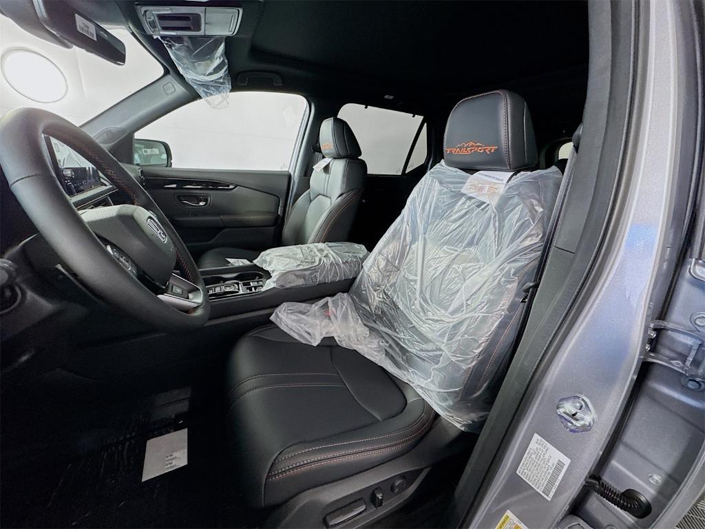 new 2025 Honda Pilot car, priced at $50,895