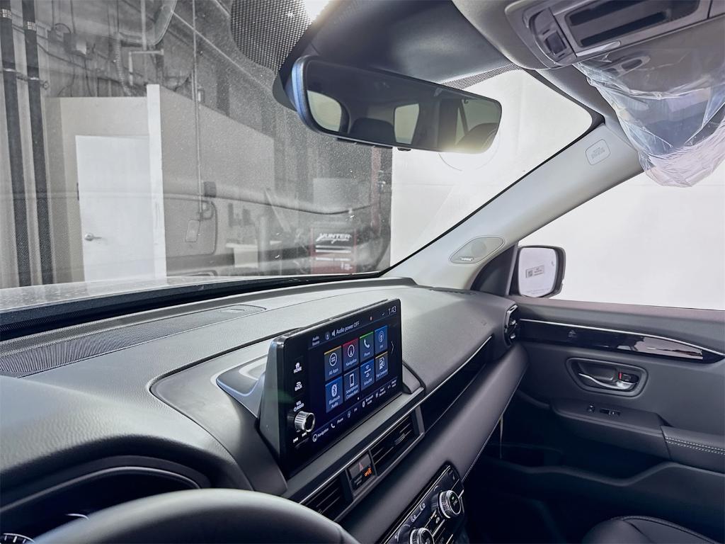 new 2025 Honda Pilot car, priced at $52,995