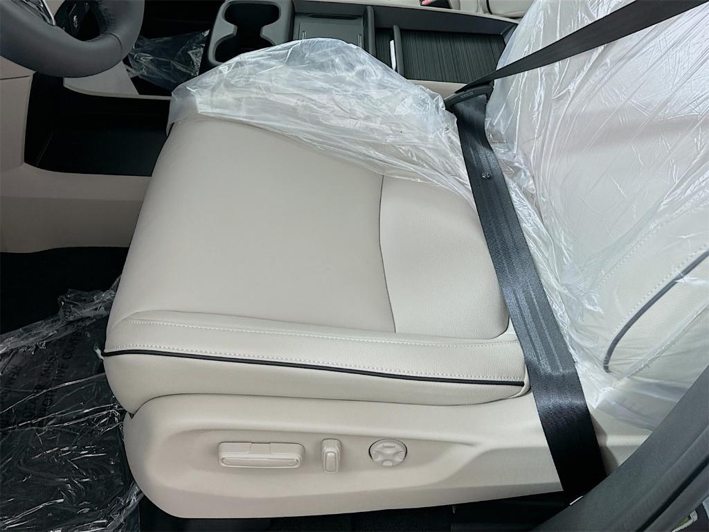 new 2025 Honda Odyssey car, priced at $48,360