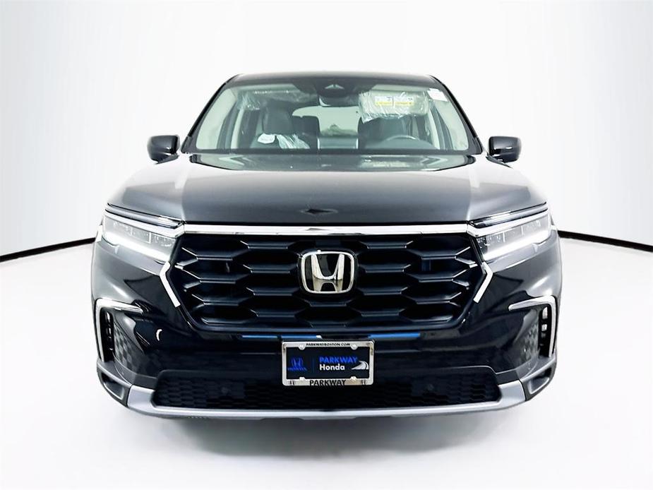 new 2025 Honda Pilot car, priced at $46,995