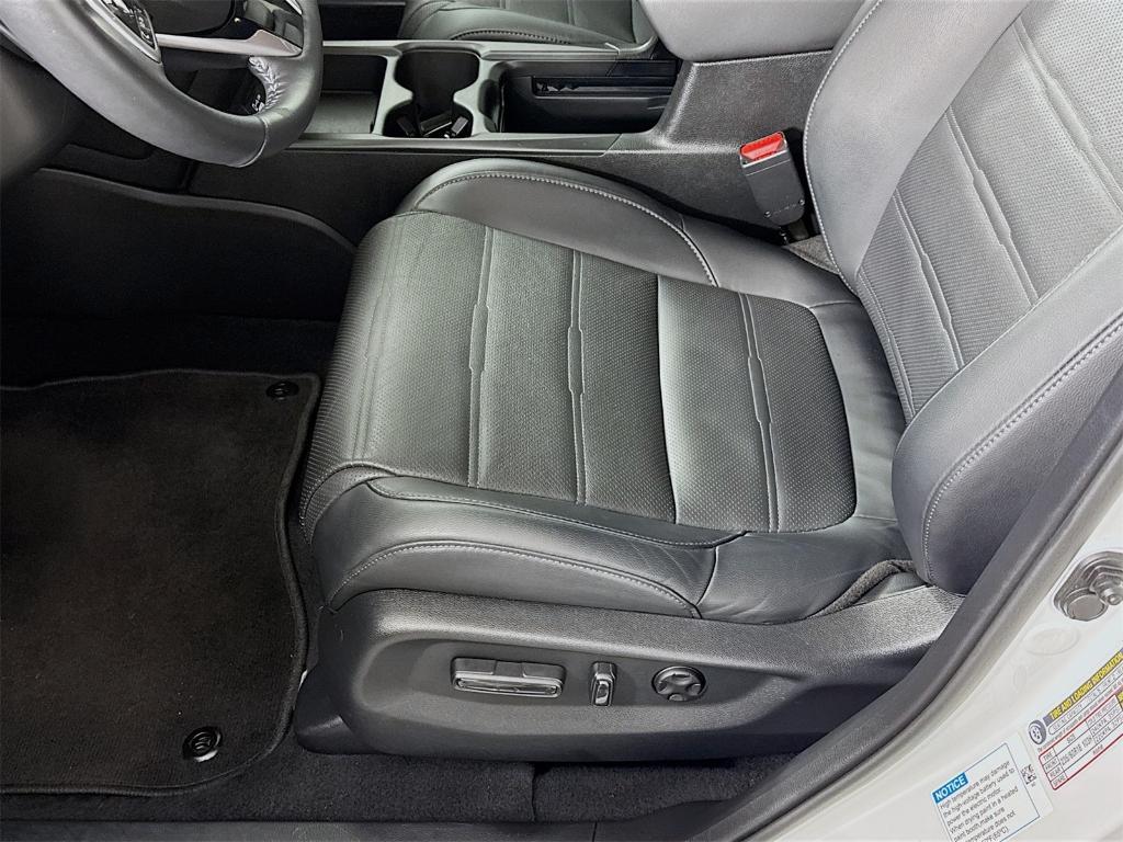used 2022 Honda CR-V Hybrid car, priced at $28,980