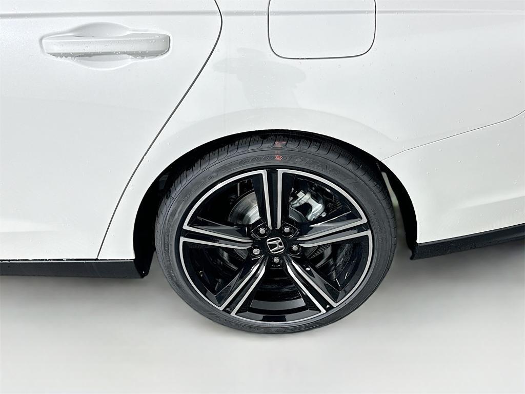 new 2025 Honda Accord Hybrid car, priced at $35,260