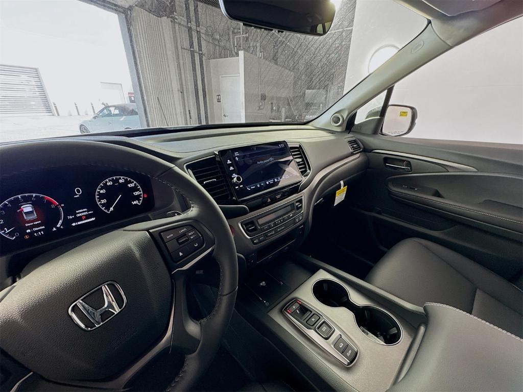 new 2025 Honda Ridgeline car, priced at $44,885