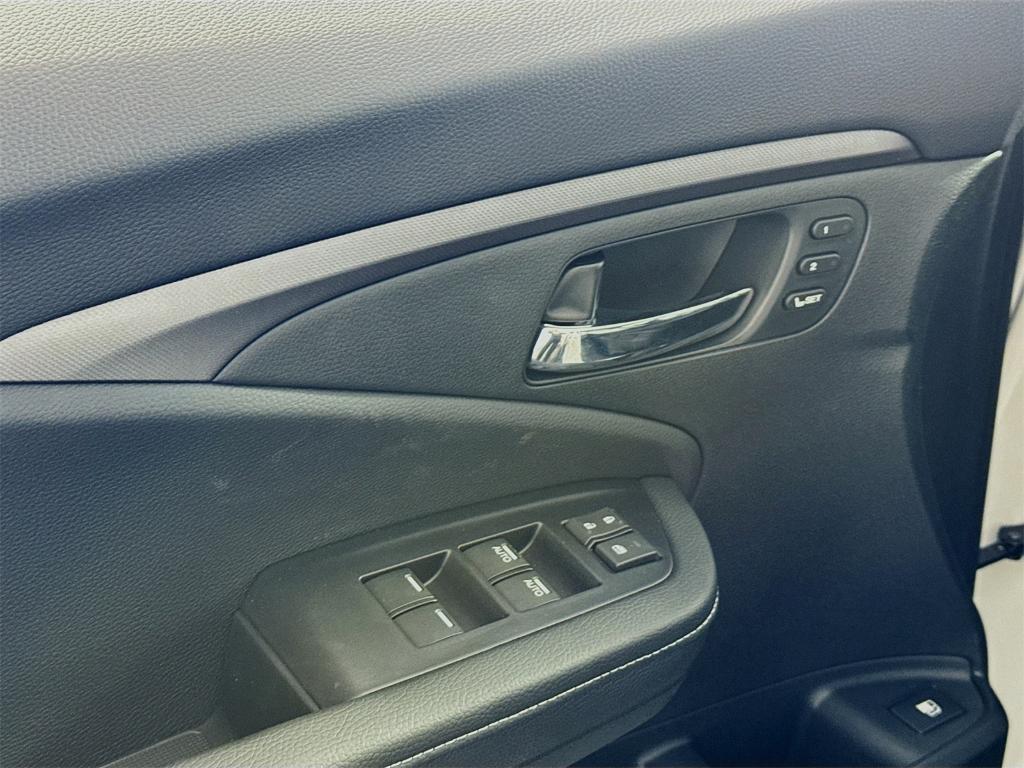 new 2025 Honda Ridgeline car, priced at $44,885