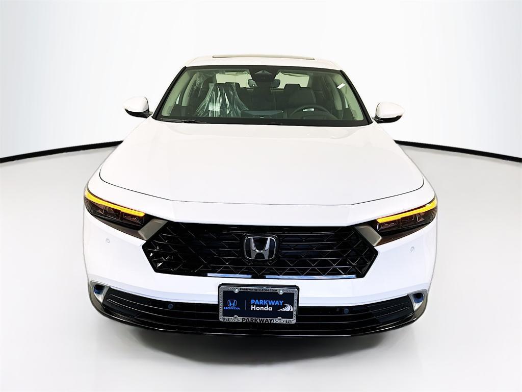 new 2025 Honda Accord Hybrid car, priced at $40,850