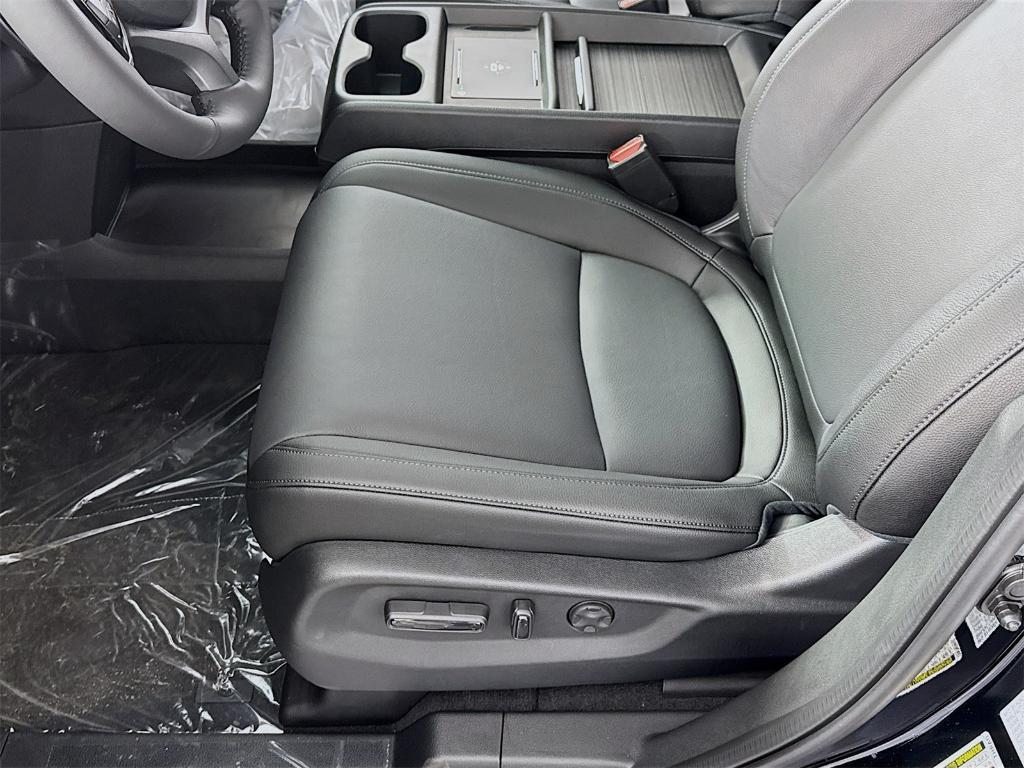 new 2026 Honda Odyssey car, priced at $45,685