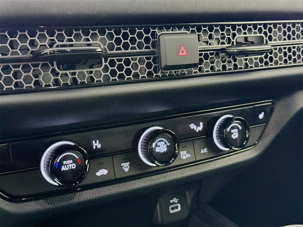 used 2025 Honda HR-V car, priced at $27,797