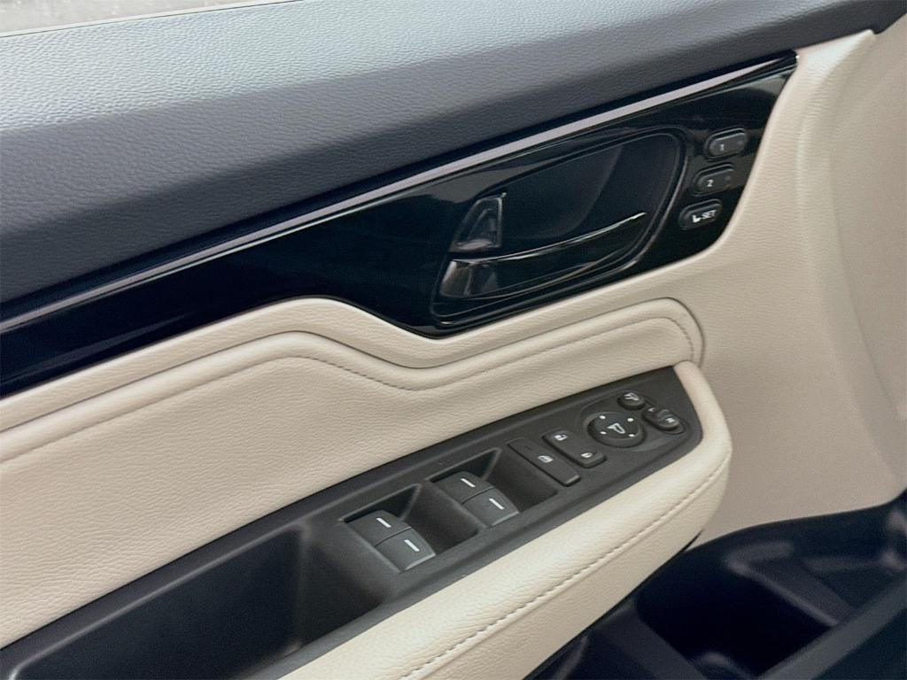 new 2025 Honda Odyssey car, priced at $52,630