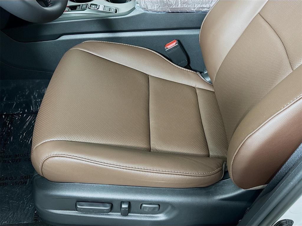 used 2025 Honda Passport car, priced at $40,897